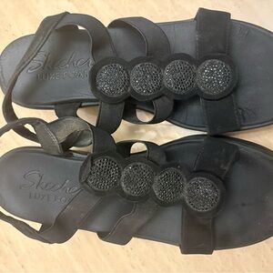 Skechers Women's Black Luxe Foam Sandals